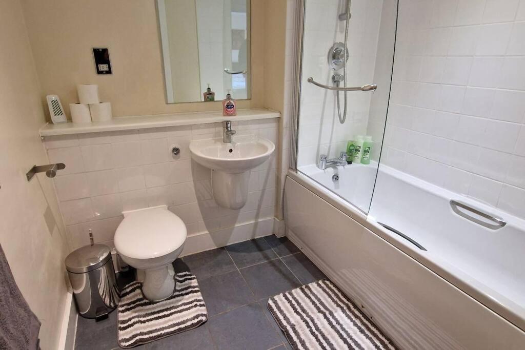 2 Bedroom Apartment Central Birmingham City Centre 外观 照片